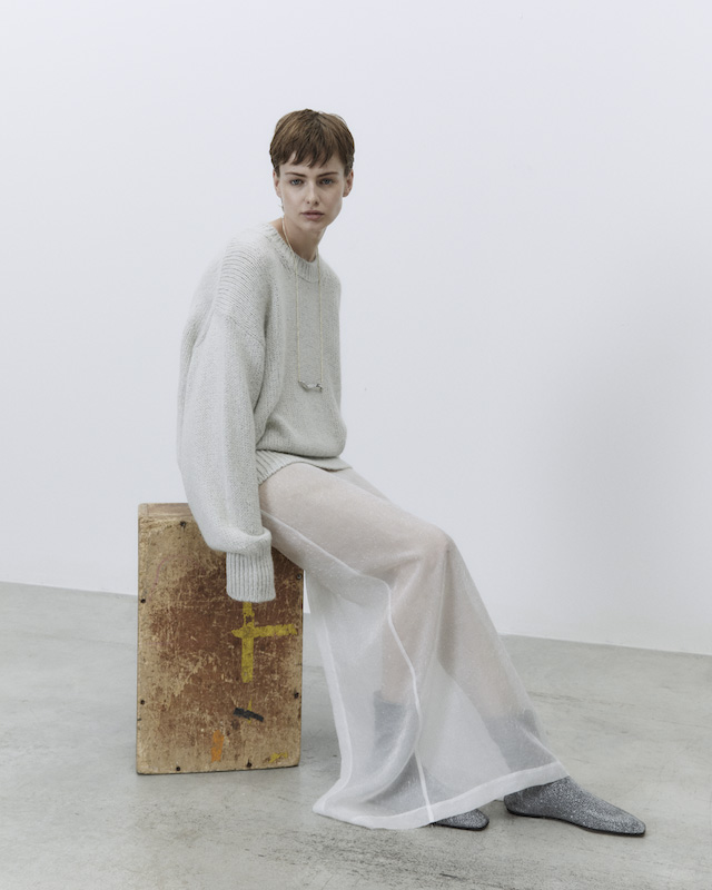 ALYSI-CREME-FW25_LOOK_02