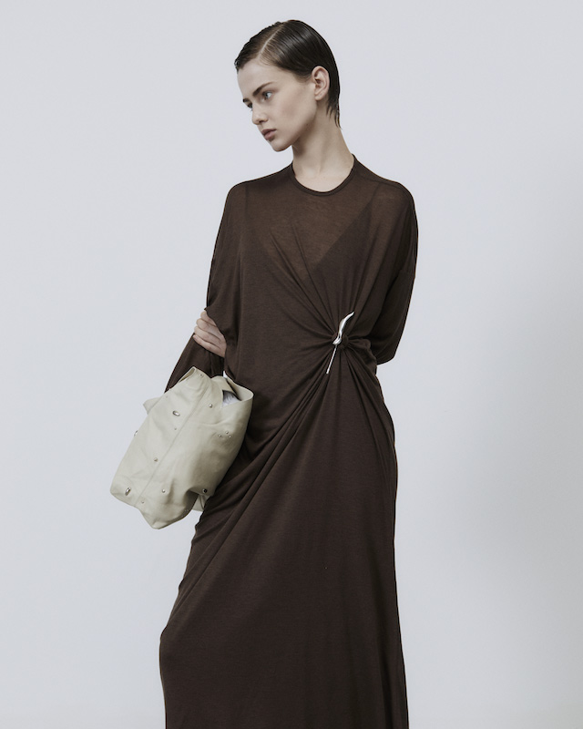 ALYSI-CREME-FW25_LOOK_57